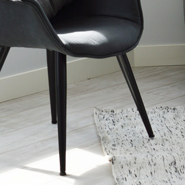zwarte stoell-4